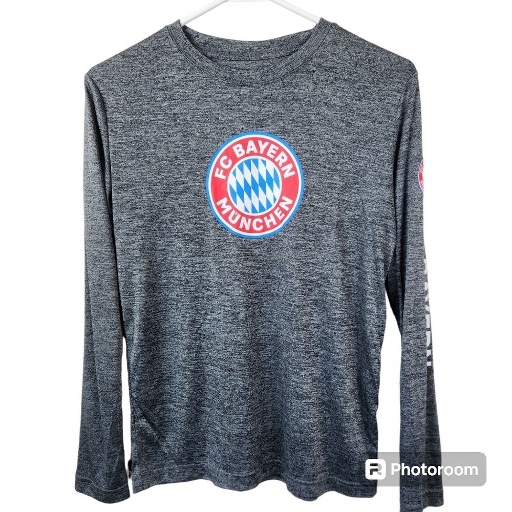 FC Bayern München Youth Long Sleeve Spellout Tee Size Large
